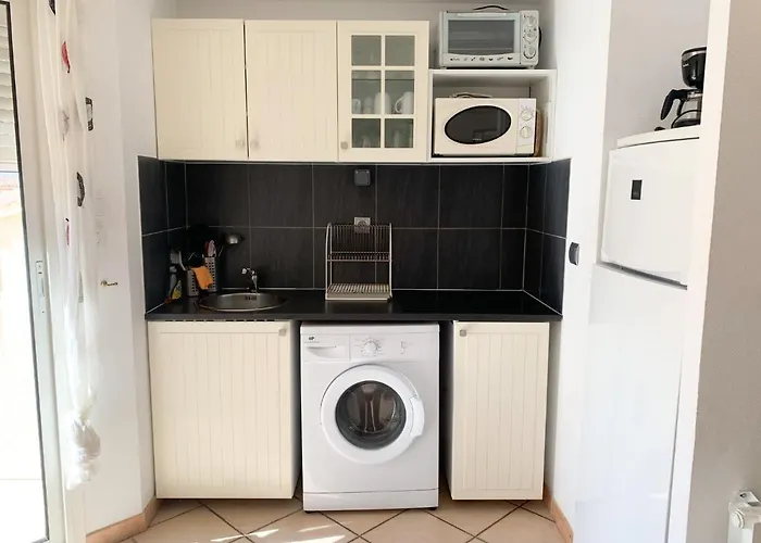 Apartment Les Andalouses By Interhome